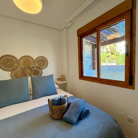 Mi Casa De La Playa -acogedor En Costa- 贝纳尔马德纳